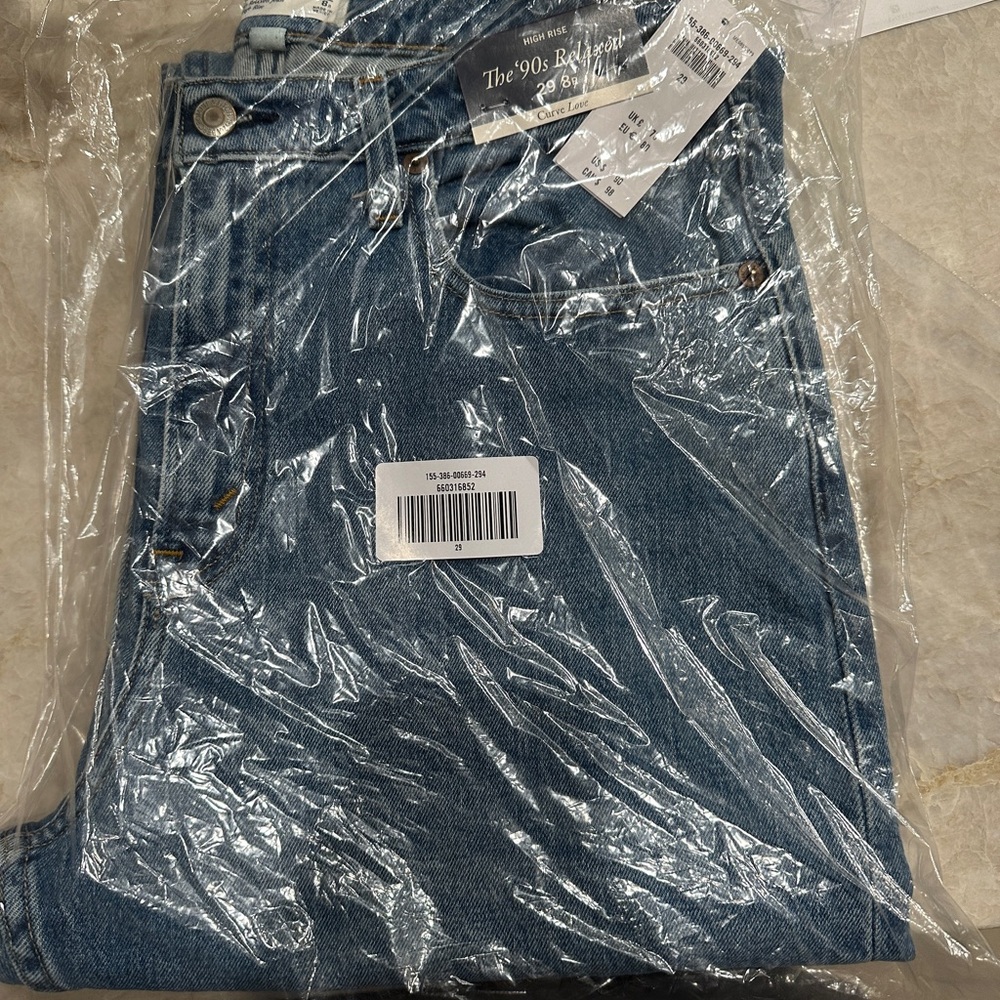 abercrombie’s 90 relaxed high rise jeans